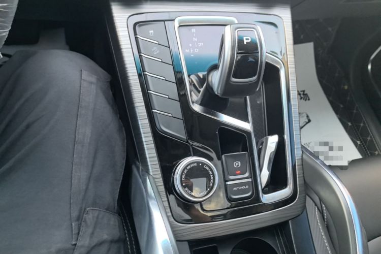 Used Geely Auto Emgrand X7 Sport 2020 1.5TD Automatic Smart Connect PRO Gear Lever