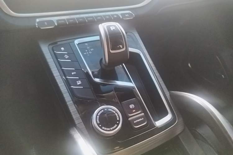 Used Geely Auto Emgrand X7 Sport 2020 1.8TD DCT ZhiZun PRO Gear Lever
