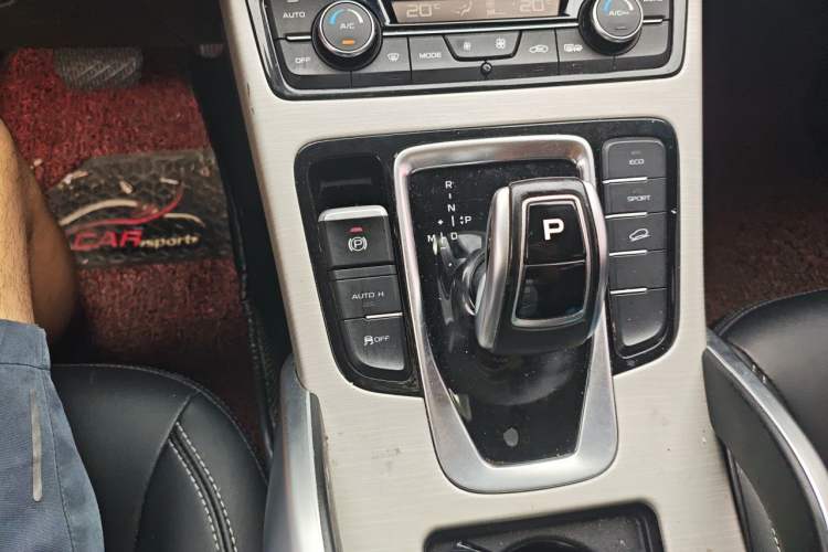Used Geely Auto Emgrand X7 Sport 2020 1.8TD DCT Two-Wheel Drive Zhiya Model Gear Lever