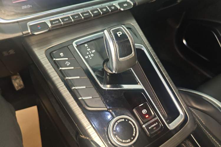 Used Geely Auto Emgrand X7 Sport 2020 1.8TD DCT Smart Connect PRO Gear Lever