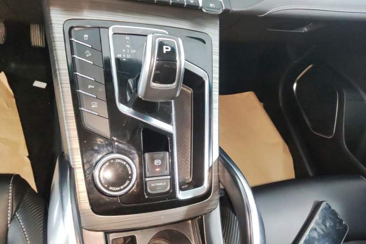 Used Geely Auto Emgrand X7 Sport 2020 1.8TD DCT Smart PRO Gear Lever