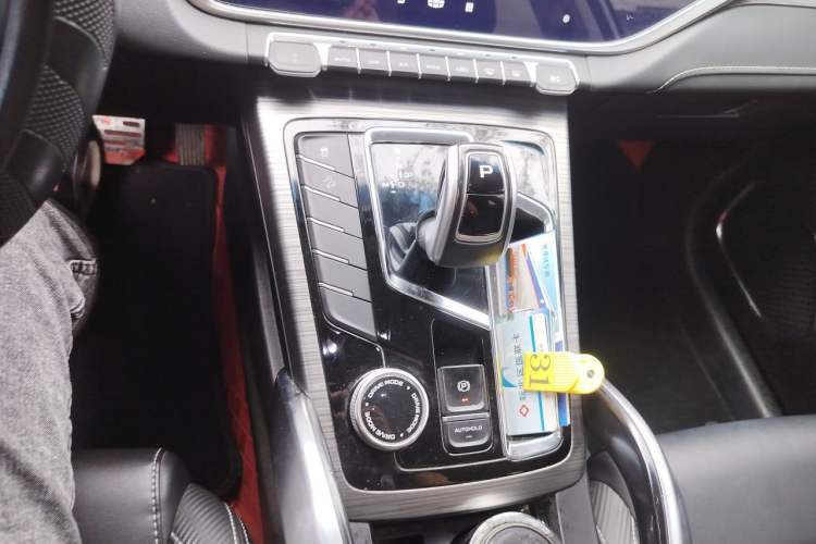 Used Geely Auto Emgrand X7 Sport 2020 1.8TD DCT Smart Connect PRO Gear Lever