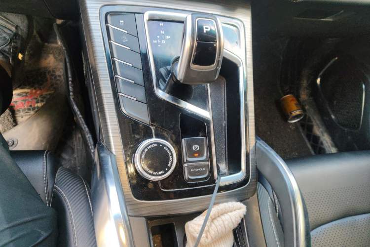 Used Geely Auto Emgrand X7 Sport 2020 1.8TD DCT Smart Connect PRO Gear Lever