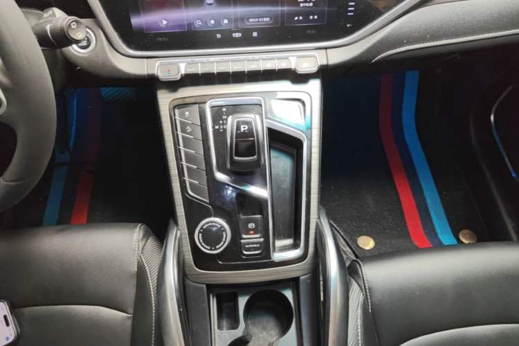 Used Geely Auto Emgrand X7 Sport 2020 1.8TD DCT Smart Connect PRO Gear Lever