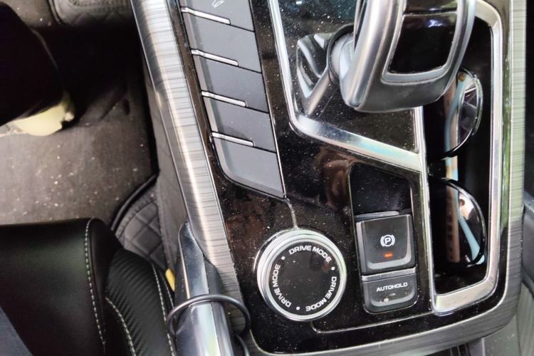 Used Geely Auto Emgrand X7 Sport 2020 1.8TD DCT Smart Connect PRO Gear Lever