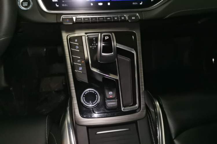 Used Geely Auto Emgrand X7 Sport 2020 1.8TD DCT Smart PRO Gear Lever
