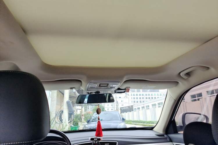 Used Geely Auto Emgrand X7 Sport 2020 1.8TD DCT Two-Wheel Drive Smart Connect 4G-Enabled Version Headliner