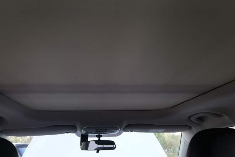 Used Geely Auto Emgrand X7 Sport 2020 1.8TD DCT Two-Wheel Drive Smart Connect 4G-Enabled Version Headliner