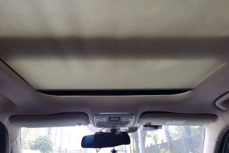 Used Geely Auto Emgrand X7 Sport 2020 1.8TD DCT Two-Wheel Drive Smart Connect 4G-Enabled Version Headliner