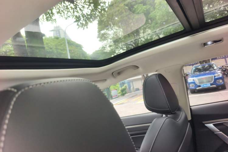 Used Geely Auto Emgrand X7 Sport 2020 1.8TD DCT Smart PRO Headliner