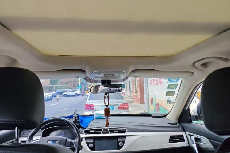 Used Geely Auto Emgrand X7 Sport 2020 1.8TD DCT Two-Wheel Drive Smart Connect 4G-Enabled Version Headliner