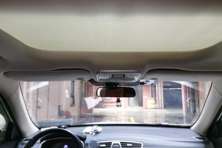Used Geely Auto Emgrand X7 Sport 2020 1.8TD DCT Two-Wheel Drive Smart Connect 4G-Enabled Version Headliner