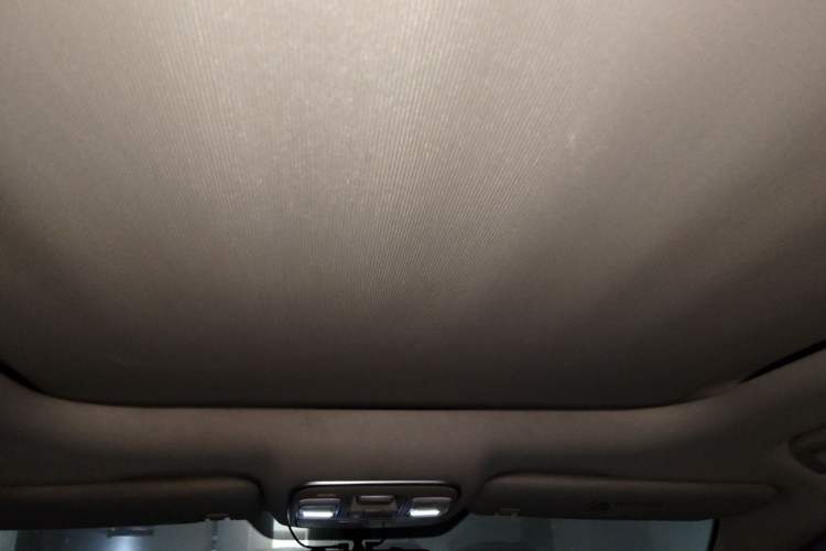 Used Geely Auto Emgrand X7 Sport 2020 1.8TD DCT Two-Wheel Drive Smart Connect 4G-Enabled Version Headliner