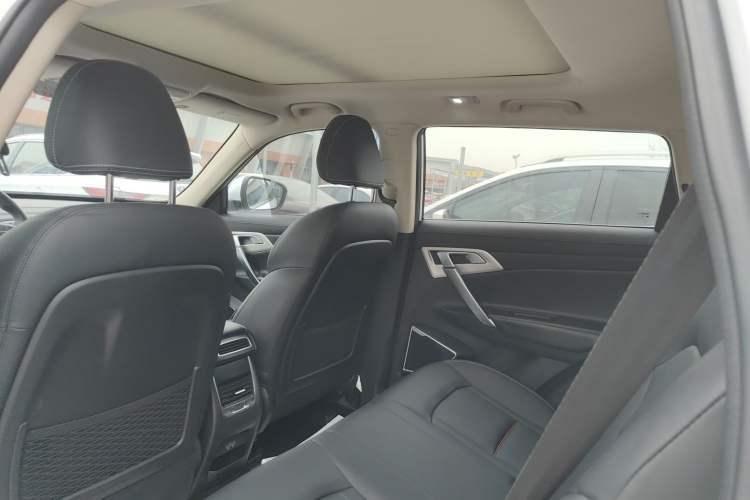 Used Geely Auto Emgrand X7 Sport 2020 1.8TD DCT Two-Wheel Drive Smart Connect 4G-Enabled Version Headliner