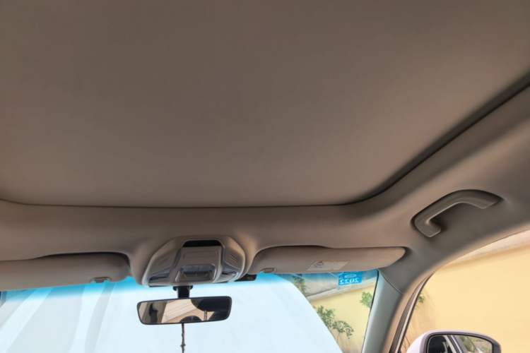 Used Geely Auto Emgrand X7 Sport 2020 1.5TD Automatic Smart Connect PRO Headliner