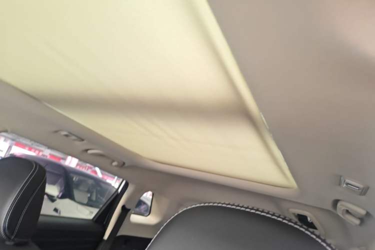 Used Geely Auto Emgrand X7 Sport 2020 1.8TD DCT Two-Wheel Drive Smart Connect 4G-Enabled Version Headliner