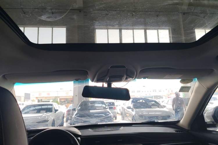 Used Geely Auto Emgrand X7 Sport 2020 1.5TD Automatic Smart Connect PRO Headliner
