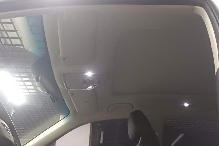 Used Geely Auto Emgrand X7 Sport 2020 1.8TD DCT Smart Connect PRO Headliner