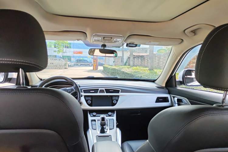Used Geely Auto Emgrand X7 Sport 2020 1.8TD DCT Two-Wheel Drive Smart Connect 4G-Enabled Version Headliner