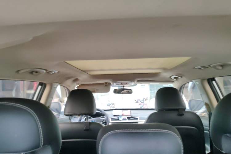 Used Geely Auto Emgrand X7 Sport 2020 1.8TD DCT Two-Wheel Drive Zhiya Model Headliner