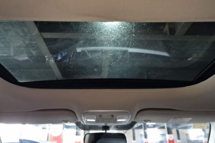 Used Geely Auto Emgrand X7 Sport 2020 1.8TD DCT Two-Wheel Drive Smart Connect 4G-Enabled Version Headliner