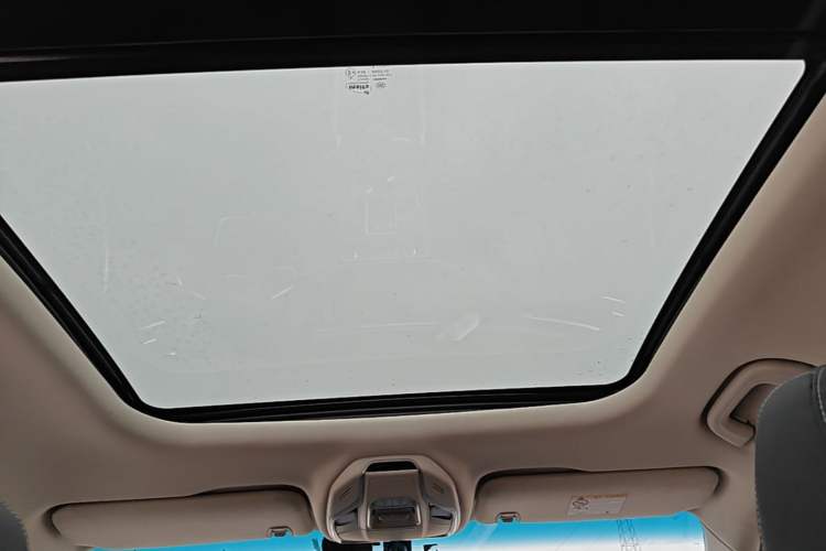 Used Geely Auto Emgrand X7 Sport 2020 1.5TD Automatic Smart Connect PRO Headliner
