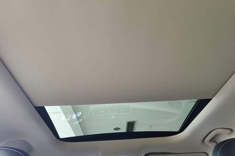 Used Geely Auto Emgrand X7 Sport 2020 1.8TD DCT Two-Wheel Drive Smart Connect 4G-Enabled Version Headliner