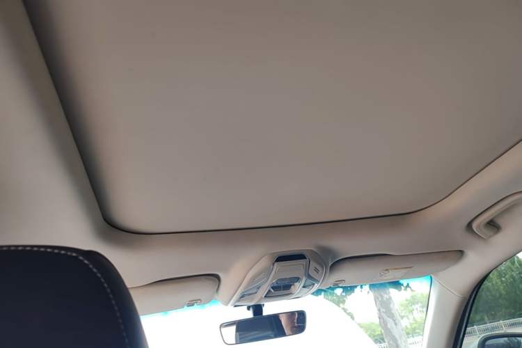 Used Geely Auto Emgrand X7 Sport 2020 1.5TD Automatic Smart Connect PRO Headliner