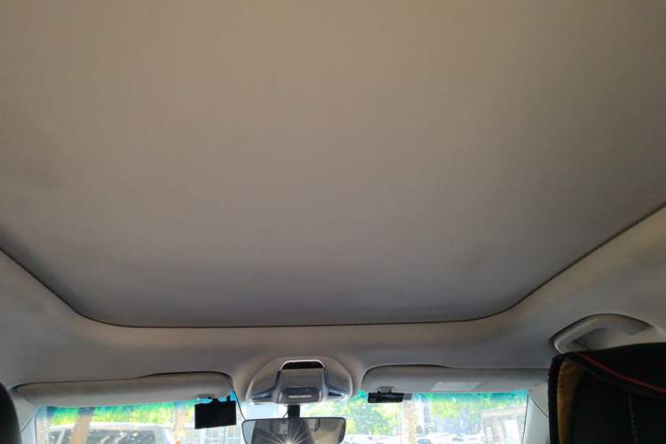 Used Geely Auto Emgrand X7 Sport 2020 1.5TD Automatic Smart Connect PRO Headliner