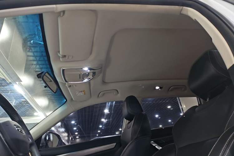 Used Geely Auto Emgrand X7 Sport 2020 1.8TD DCT Smart Connect PRO Headliner