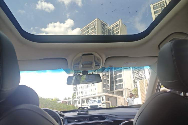 Used Geely Auto Emgrand X7 Sport 2020 1.5TD Automatic Smart Connect PRO Headliner