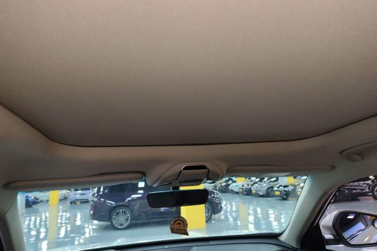 Used Geely Auto Emgrand X7 Sport 2020 1.5TD Automatic Smart Connect PRO Headliner