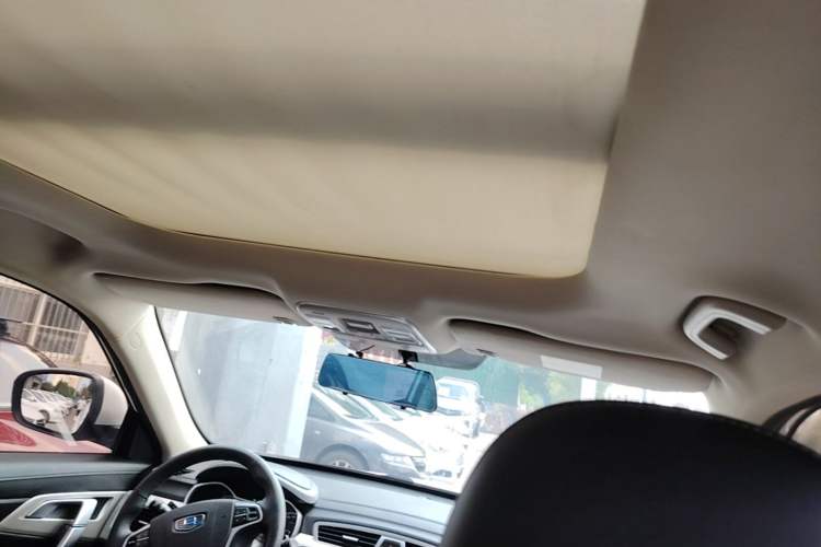 Used Geely Auto Emgrand X7 Sport 2020 1.8TD DCT Two-Wheel Drive Zhiya Model Headliner