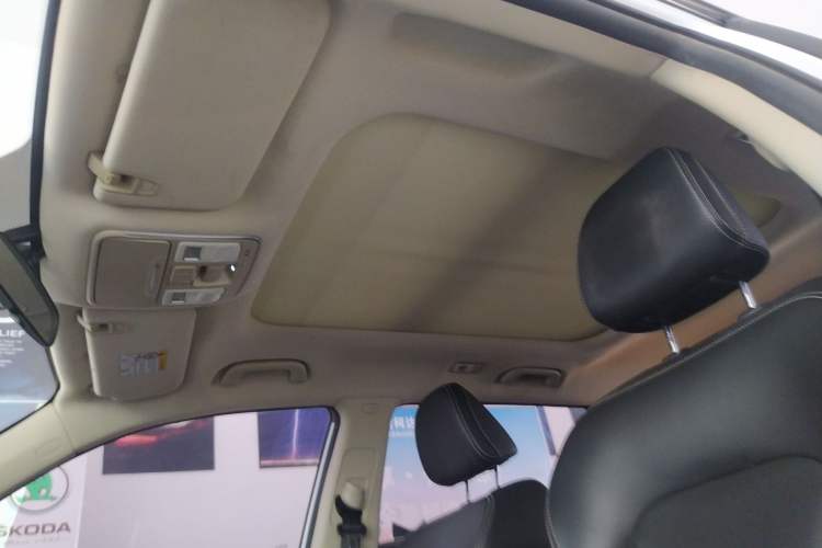Used Geely Auto Emgrand X7 Sport 2020 1.8TD DCT Two-Wheel Drive Smart Connect 4G-Enabled Version Headliner