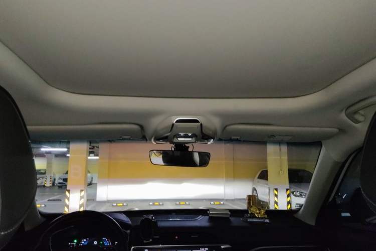 Used Geely Auto Emgrand X7 Sport 2020 1.5TD Automatic Smart Connect PRO Headliner