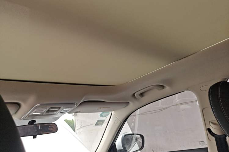 Used Geely Auto Emgrand X7 Sport 2020 1.8TD DCT Two-Wheel Drive Smart Connect 4G-Enabled Version Headliner
