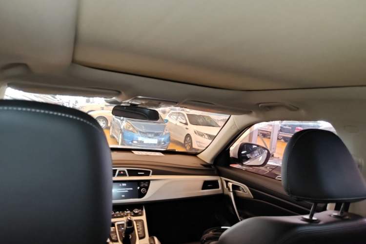 Used Geely Auto Emgrand X7 Sport 2020 1.8TD DCT Two-Wheel Drive Smart Connect 4G-Enabled Version Headliner