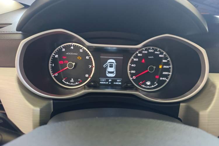 Used Geely Auto Emgrand X7 Sport 2020 1.8TD DCT Two-Wheel Drive Zhiya Model Instrument Cluster