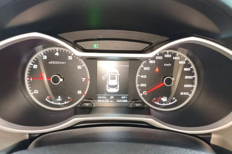 Used Geely Auto Emgrand X7 Sport 2020 1.8TD DCT Two-Wheel Drive Zhiya Model Instrument Cluster