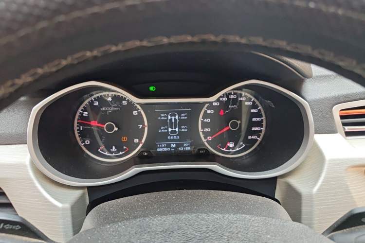 Used Geely Auto Emgrand X7 Sport 2020 1.8TD Manual Two-Wheel Drive Elite Version Instrument Cluster
