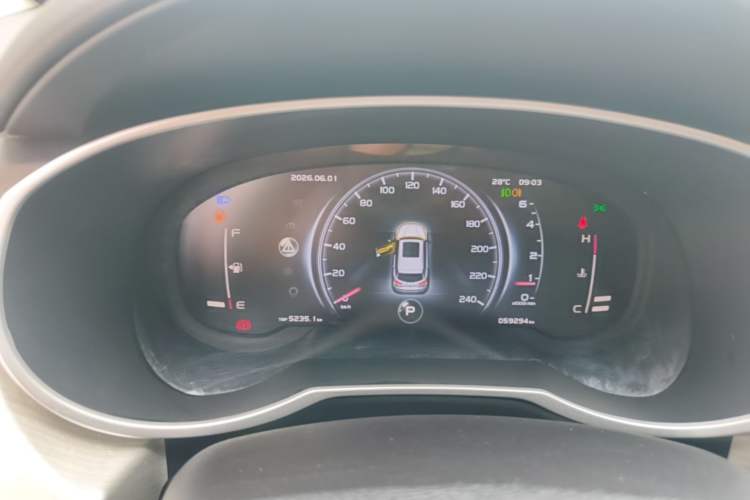 Used Geely Auto Emgrand X7 Sport 2020 1.8TD DCT Two-Wheel Drive Smart Connect 4G-Enabled Version Instrument Cluster