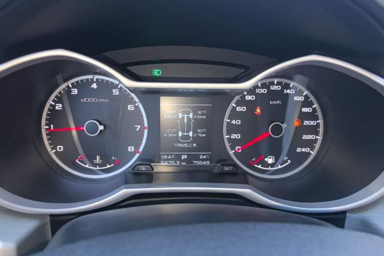 Used Geely Auto Emgrand X7 Sport 2020 1.8TD DCT Two-Wheel Drive Zhiya Model Instrument Cluster