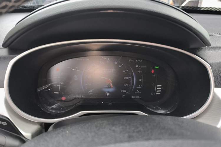 Used Geely Auto Emgrand X7 Sport 2020 1.8TD DCT Two-Wheel Drive Smart Connect 4G-Enabled Version Instrument Cluster