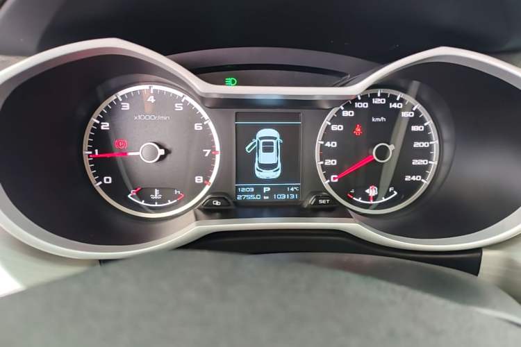Used Geely Auto Emgrand X7 Sport 2020 1.8TD DCT Two-Wheel Drive Zhiya Model Instrument Cluster