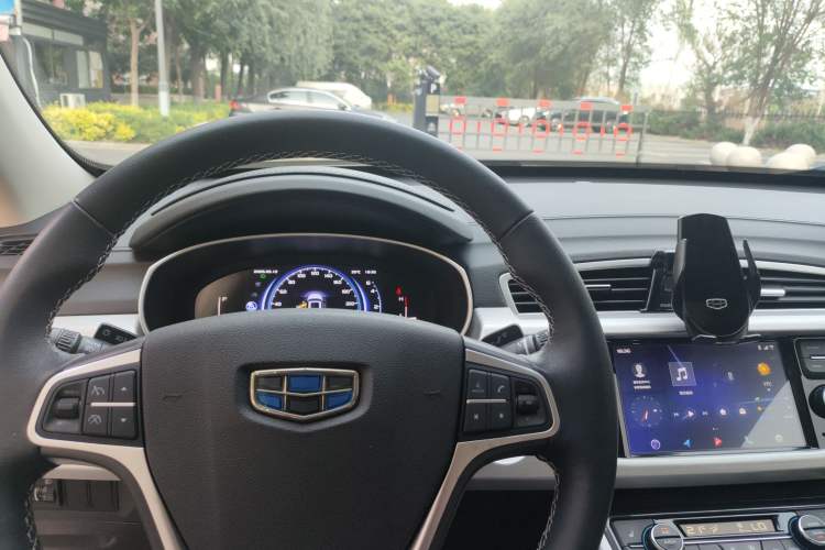 Used Geely Auto Emgrand X7 Sport 2020 1.8TD DCT Two-Wheel Drive Smart Connect 4G-Enabled Version Interior 1