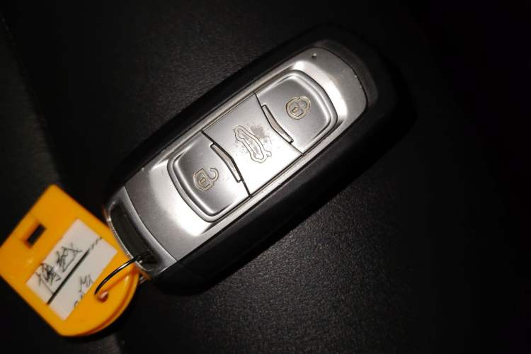 Used Geely Auto Emgrand X7 Sport 2020 1.8TD DCT Two-Wheel Drive Smart Connect 4G-Enabled Version Interior 1