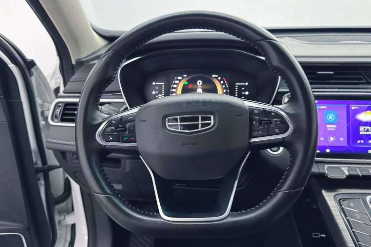 Used Geely Auto Emgrand X7 Sport 2020 1.5TD Automatic Smart Connect PRO Interior 1