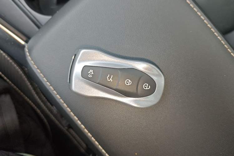 Used Geely Auto Emgrand X7 Sport 2020 1.8TD DCT Smart Connect PRO Interior 1