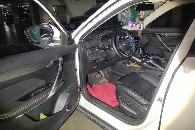 Used Geely Auto Emgrand X7 Sport 2020 1.8TD DCT Smart Connect PRO Interior 2