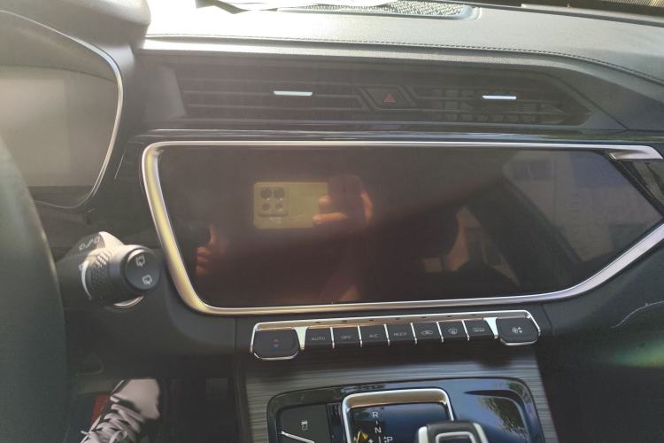 Used Geely Auto Emgrand X7 Sport 2020 1.8TD DCT Smart PRO Interior 2